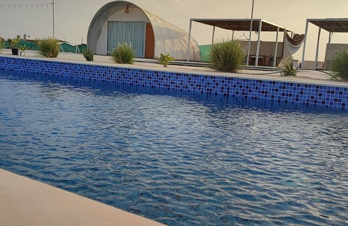 Ras Al Khaimah House | 4-bedroom barn in tranquil Ras Al Khaimah with Wi-fi