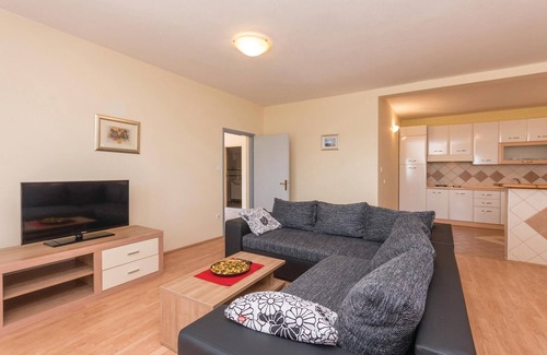 Lisicici House | 4 bedroom beautiful home in Lisicic