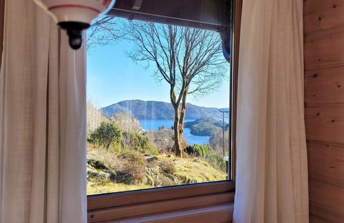 Lyngdal House | 4 bedroom beautiful home in Lyngdal
