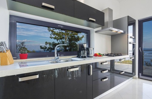 Ripenda Kosi House | 4 bedroom beautiful home in Labin