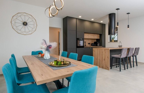 Rebici House | 4 bedroom beautiful home in Rebici