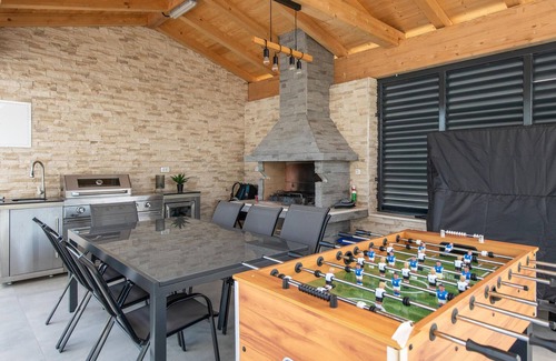 Rebici House | 4 bedroom beautiful home in Rebici