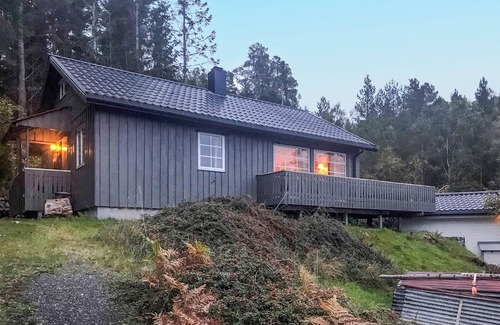 Molde House | 4 bedroom beautiful home in Sekken
