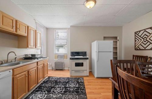 South Side Flats Apartment | 4 Bedroom Beauty Spacious Home in Southside