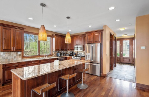 Drayton Plains House | 4 bedroom Big Lake Waterfront home with spectacular lake views