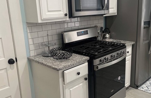Natchitoches House | 4-bedroom bungalow in amazing Natchitoches with WiFi, AC near Northwestern Univ.