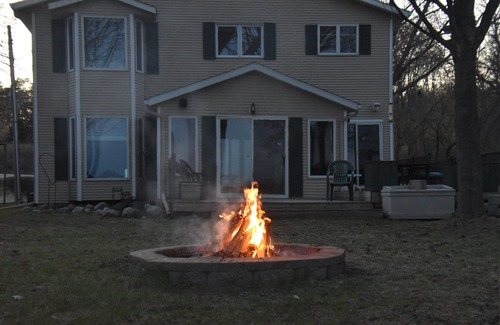 Willmar Cabin | 4-bedroom Cabin on Beautiful Eagle Lake in the Willmar Area