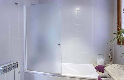 Pedralba Apartment | 4 bedroom CASA DEL RIO for 8 people