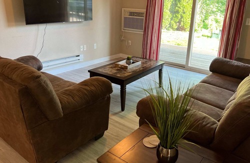 Platteville Apartment | 4 Bedroom Condo - Platteville #2