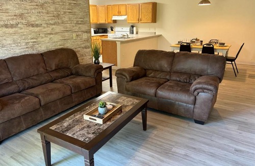 Platteville Apartment | 4 Bedroom Condo - Platteville #2