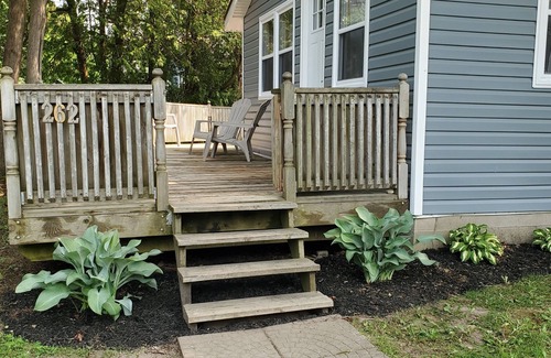 Southampton Cottage | 4 Bedroom Cottage - steps to beautiful Southampton Beach