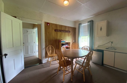 Poland Cottage | 4 Bedroom Cottage at the 500 acre Poland Spring Resort with lots of onsite activities!