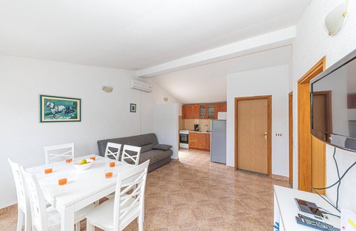 Veliki Drvenik House | 4 bedroom cozy home in Drvenik Veliki