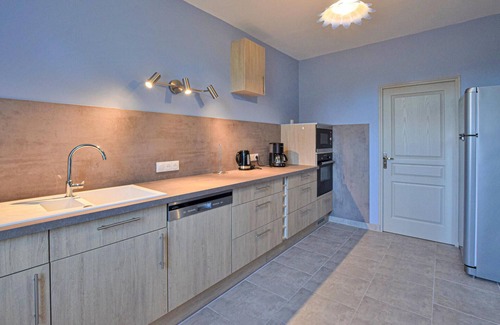Lithaire House | 4 bedroom cozy home in Montsenelle