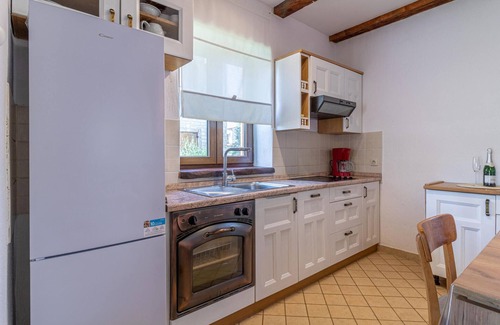 Cabrunici House | 4 bedroom cozy home in Cabrunici