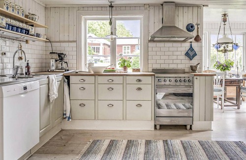 Ellos House | 4 bedroom cozy home in Ellös