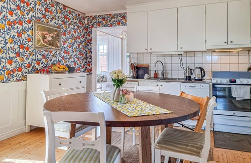 Grastorp House | 4 bedroom cozy home in Flo