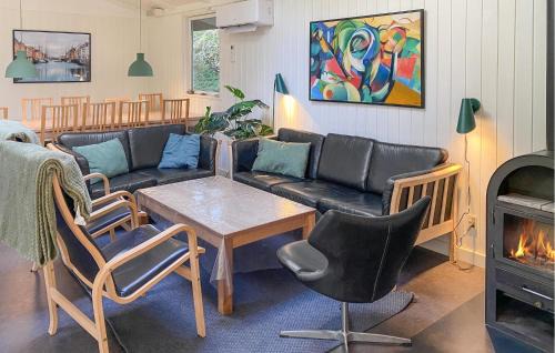Klint House | 4 Bedroom Cozy Home In Nykøbing Sj