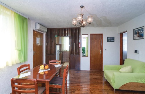 Rogac House | 4 bedroom cozy home in Rogac