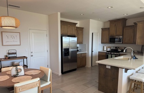 Chico House | 4-bedroom Custom home with a view!
