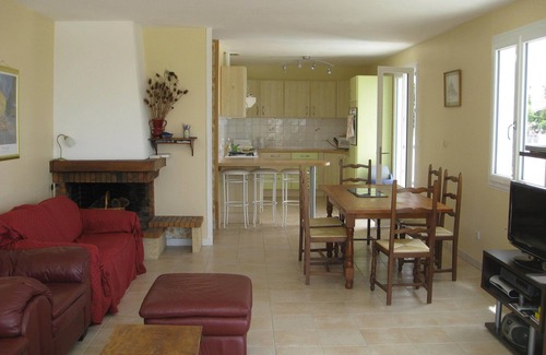 Chenac-Saint-Seurin-d'Uzet House | 4 Bedroom detached chalet with private swimming pool and outstanding view