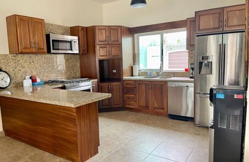 Los Barriles Apartment | 4 Bedroom Downtown Los Barriles Casa Pina