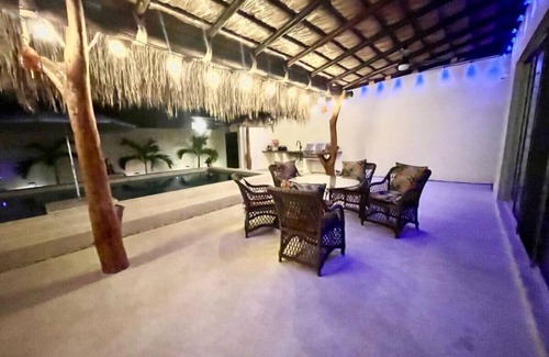 Los Barriles Apartment | 4 Bedroom Downtown Los Barriles Casa Pina