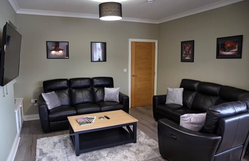 Heworth Apartment | 4 Bedroom Duplex Apartment over 2 floors sleeps 8,