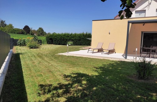 Savigny-en-Revermont House | 4 Bedroom Private vacation home in Savigny-en-Revermont