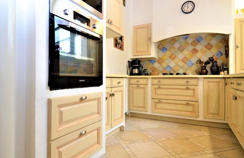Marguerittes House | 4 bedroom gorgeous home in Marguerittes
