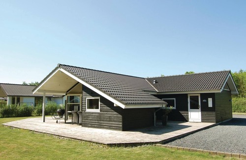 Arrild Ferieby House | 4 bedroom gorgeous home in Toftlund