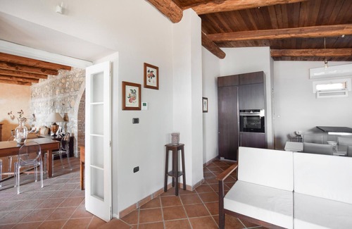 Satriano House | 4 bedroom gorgeous home in Satriano
