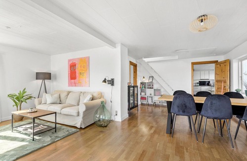 Tejn House | 4 bedroom gorgeous home in Allinge
