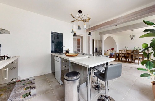 Jarnac House | 4 bedroom gorgeous home in Jarnac