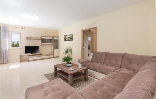 Gracisce House | 4 Bedroom Gorgeous Home In Pican