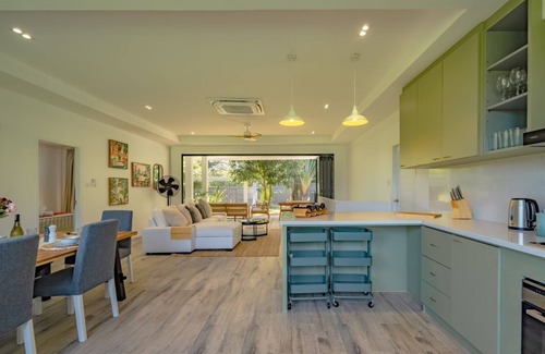 Rawai Villa | 4 Bedroom Haven, Family or Big Group Vacation House