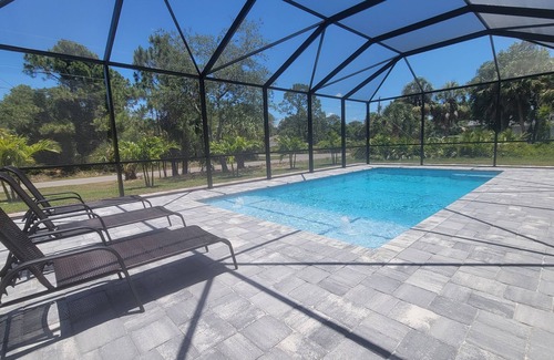 North Port House | 4 Bedroom Heated Pool Home Oasis !