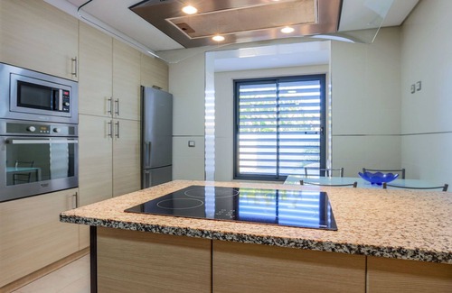 Mosqueira Villa | ★4 Bedroom, Holiday villa with Private Pool, Beach nearby in Albufeira