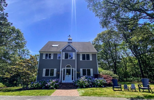 Lagoon Heights House | 4 bedroom home family friendly in desirable area
