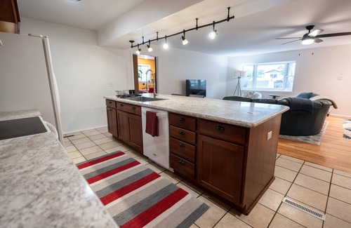 Lander House | 4 Bedroom Home, Fenced Yard and Hot Tub!