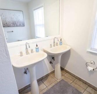 Canton Villa | 4 Bedroom Home near HOF Village