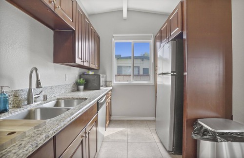 Walnut Valley House | 4 Bedroom Home Near LA and OC!