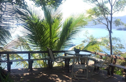 Ilha Grande House | 4 bedroom home with private beach and beautiful garden on the Big Island