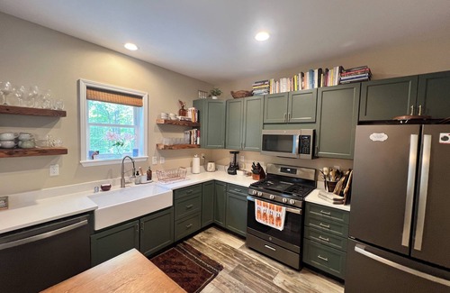 Seawall House | 4-bedroom house in charming Southwest Harbor with short walk to Seawall