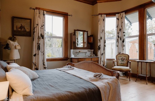 Wakefield House | 4 Bedroom House - 1 Night
