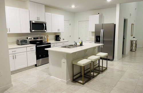 Winter Haven House | 4-bedroom house by LegoLand with WiFi, AC