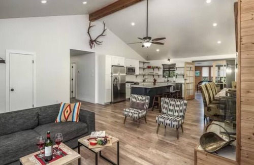 Alto House | 4 Bedroom House/Cabin - Sleeps 10