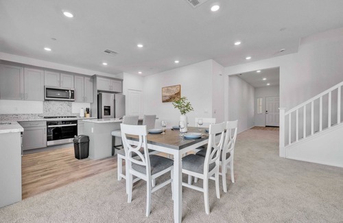Moreno Valley House | 4-bedroom house in delightful Moreno Valley with AC, WiFi #42252