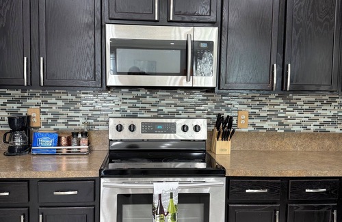 Deltona Lakes House | 4-bedroom house in awesome Deltona with AC, WiFi. Enjoy your stay