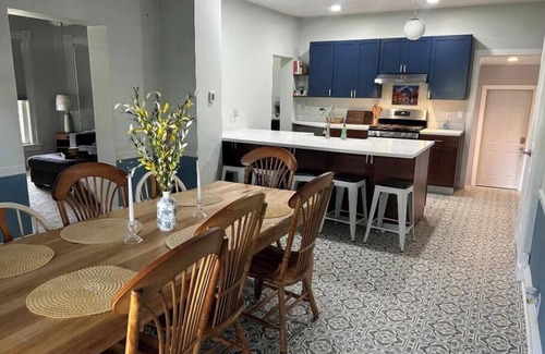 Angola House | 4-bedroom house in brilliant Angola with AC, WiFi. Enjoy your stay